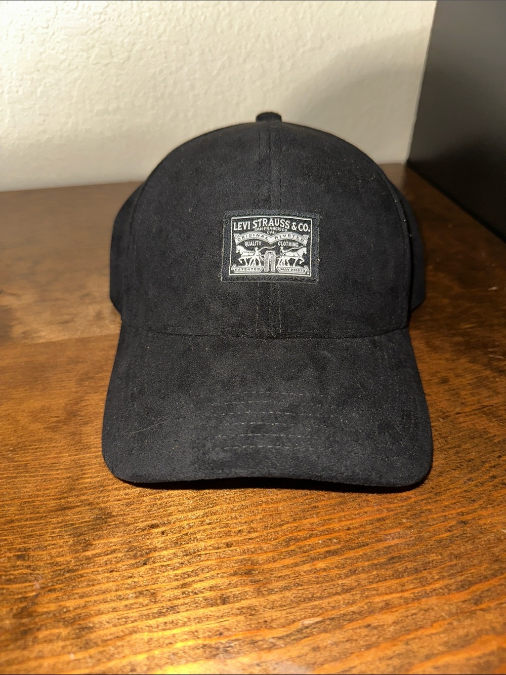 Levi's Black Baseball Cap with Sewn Logo Patch